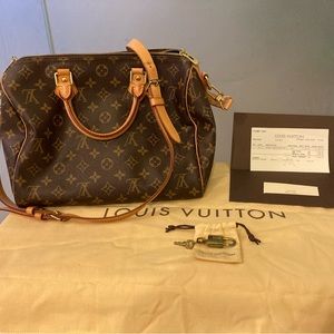 Authentic Louis Vuitton Speedy 30 Bandouliere in signature Monogram canvas
